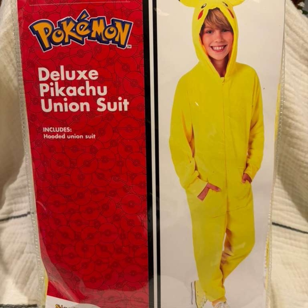 Pokémon Pikachu Deluxe Onesie  Union Suit NEW
